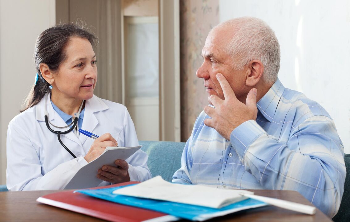 Dokter overleg met prostatitis